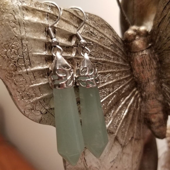 NWT - Natural Jade Earrings - Picture 3 of 6